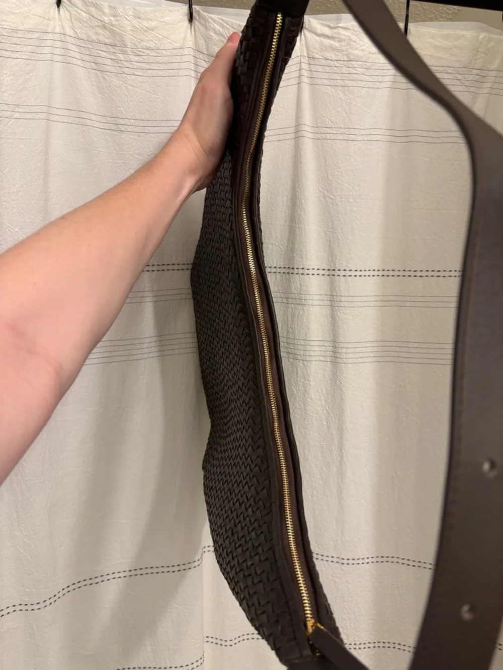 Madewell Woven Hobo Shoulder Bag in Dark Brown